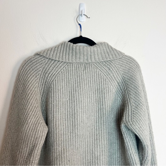 H&M Ribbed Knit Quarter Zip Sweater Pullover - Picture 3 of 6